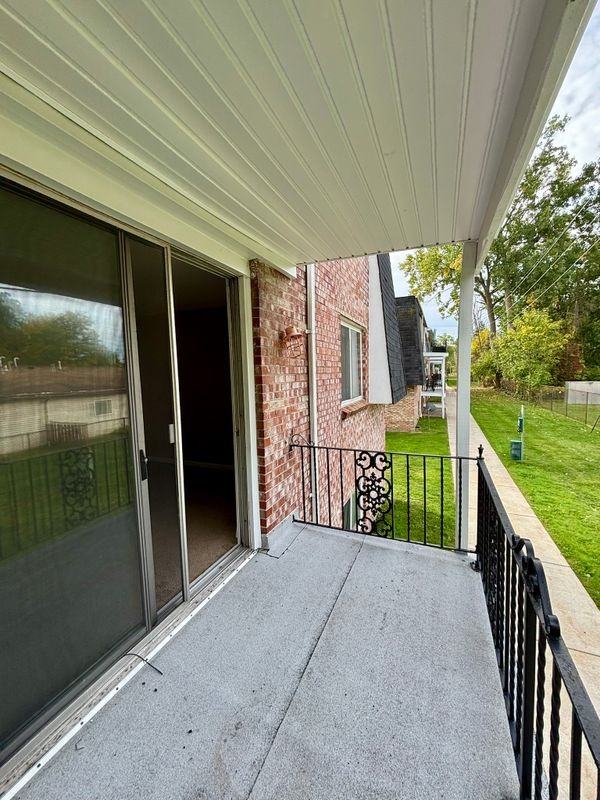 6 Losson Garden Dr ##3 - Photo 6 of 17