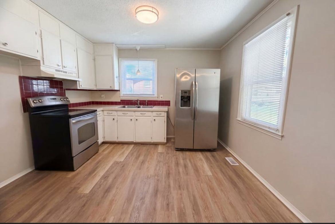 4402 Ginger Dr - Photo 3 of 16