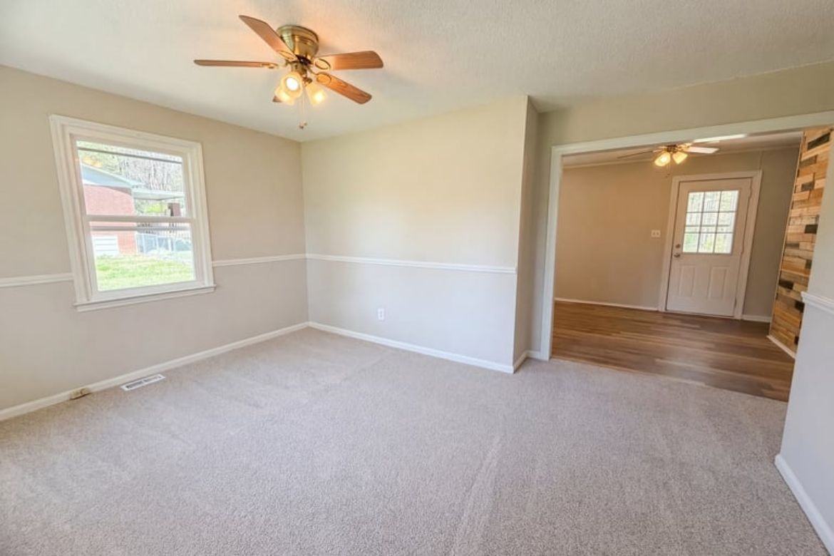 4402 Ginger Dr - Photo 5 of 16