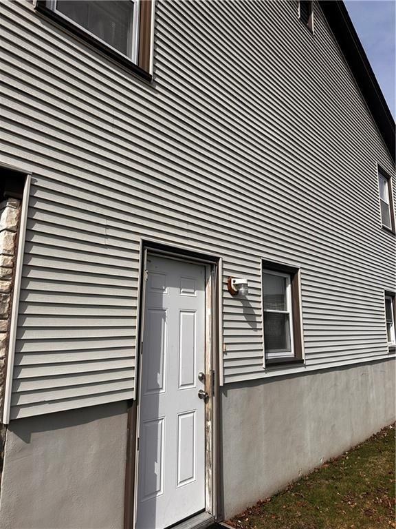 24 Lewis St - Photo 3 of 17