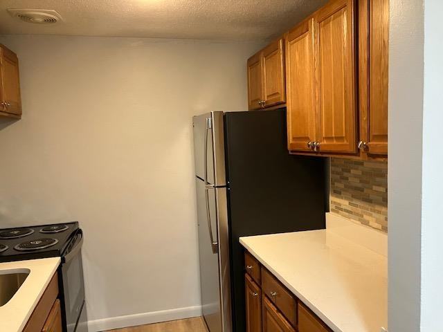 346 Lincoln St #14 - Photo 3 of 7