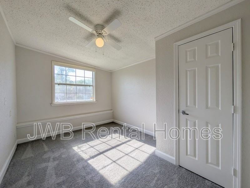 8532 Buckingham Rd - Photo 6 of 17