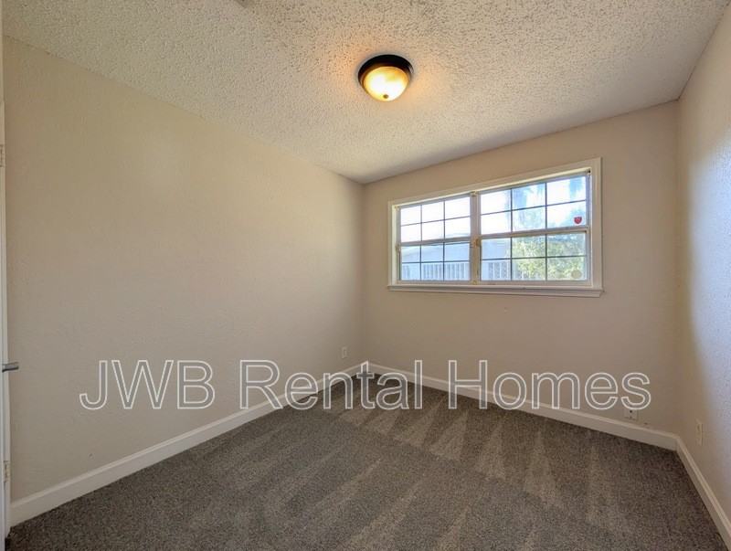 8532 Buckingham Rd - Photo 7 of 17