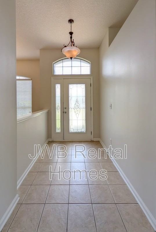 463 Portobello Dr - Photo 6 of 24