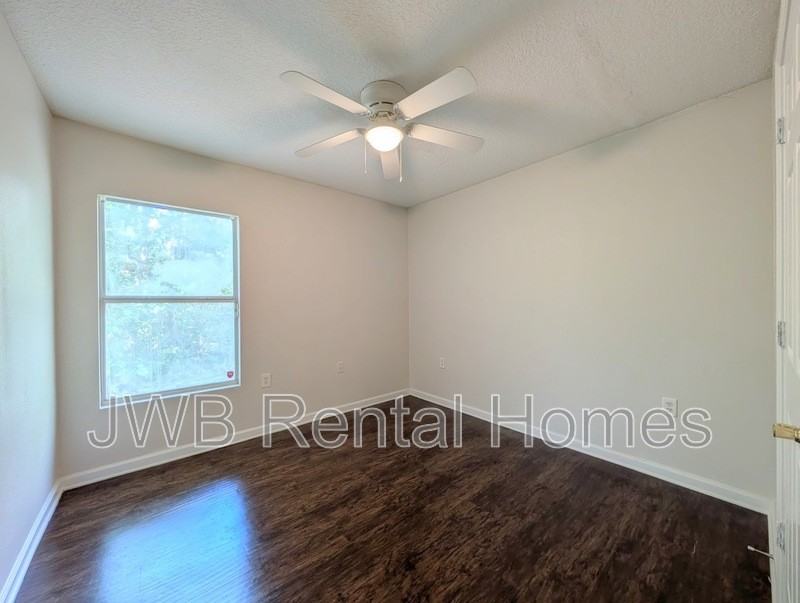 8620 India Ave - Photo 7 of 15