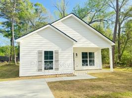 featured image of 3825 Mulberry Dr