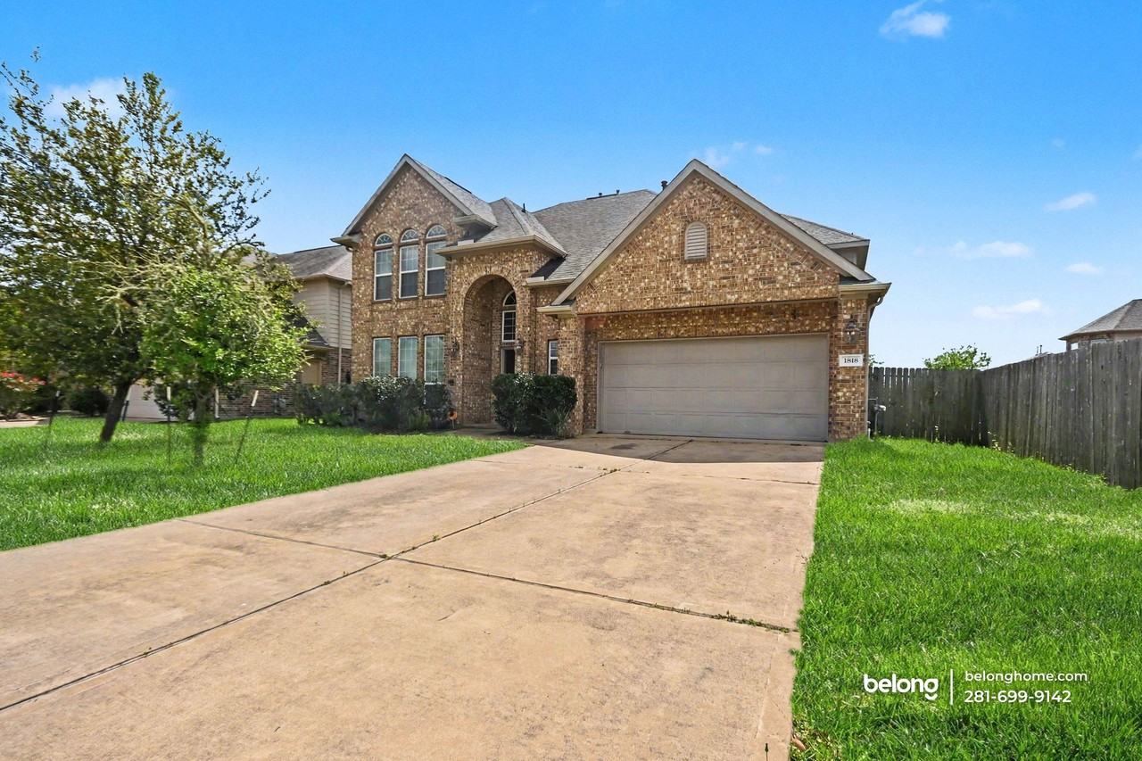 1818 Luminous Water Ln - Photo 2 of 32