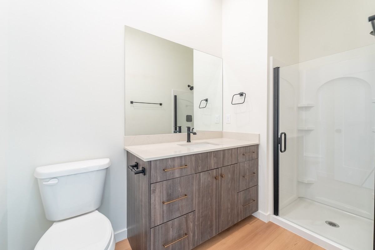 544 Nw #A - Photo 6 of 16