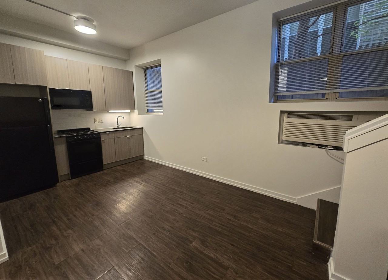 5051 N Kenmore Ave - Photo 2 of 44