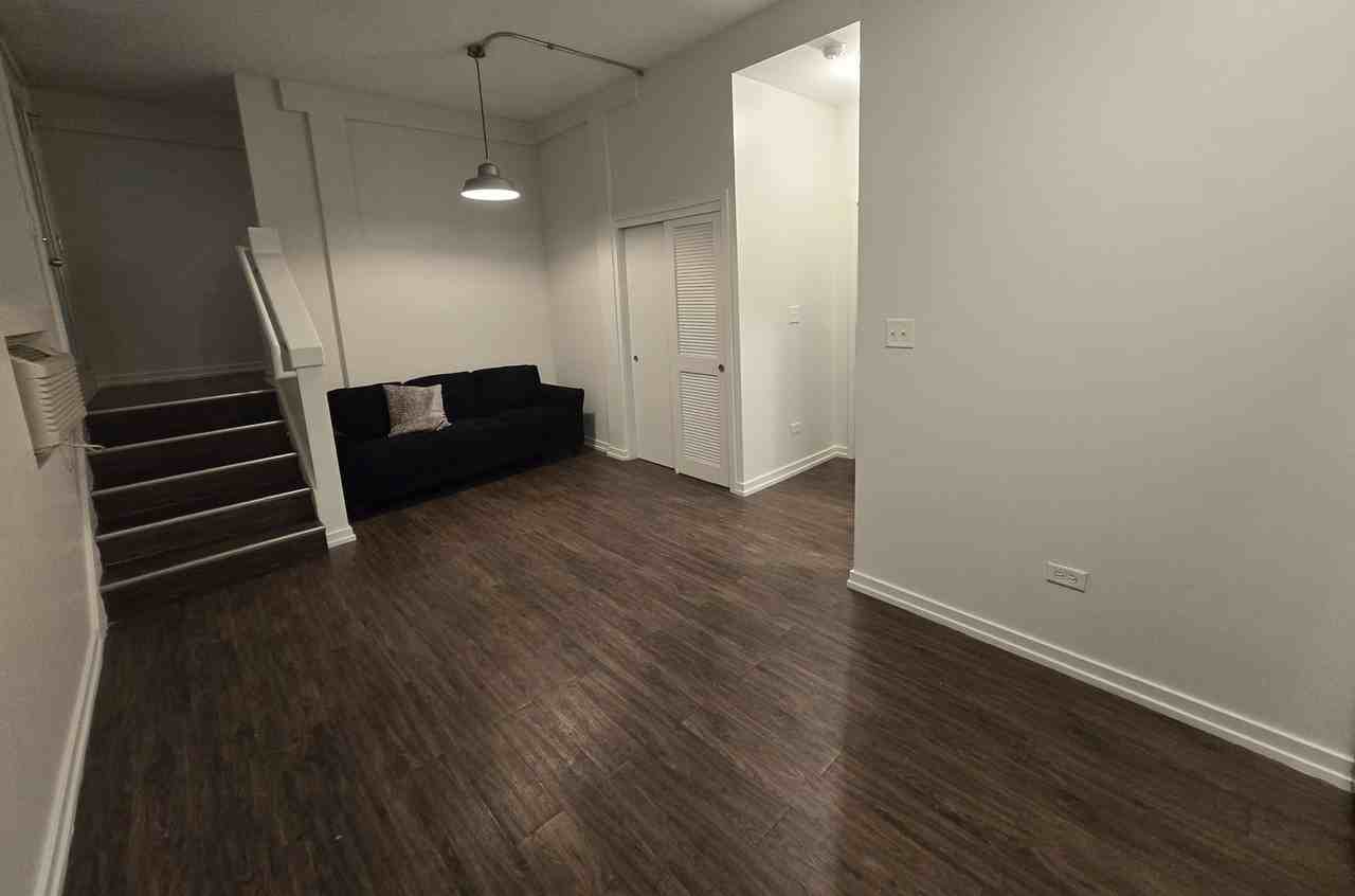 5051 N Kenmore Ave - Photo 6 of 44