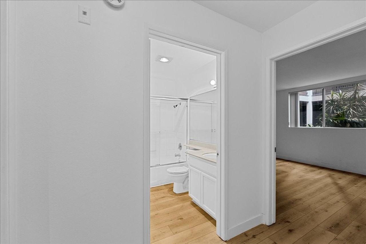 1785 Beloit Ave - Photo 3 of 19