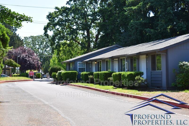 221 Se 12th Ave - Photo 2 of 13