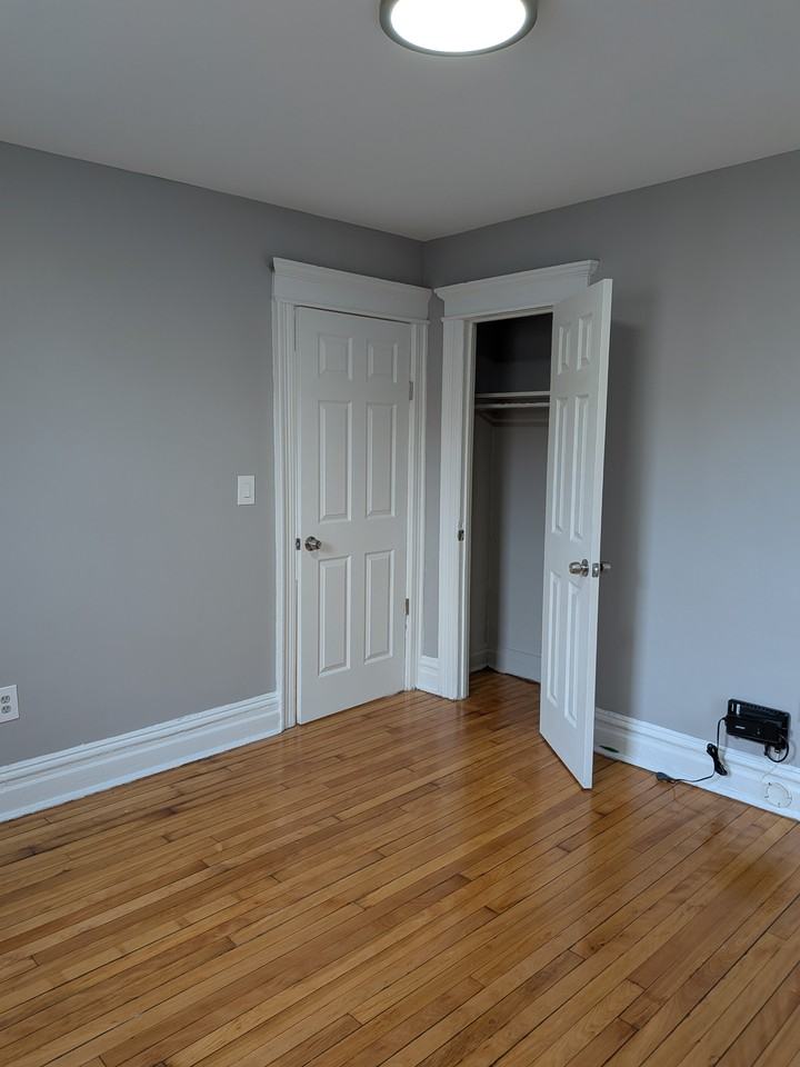 307-317 William St Apartments - Photo 4 of 11