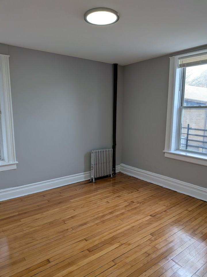 307-317 William St Apartments - Photo 7 of 11