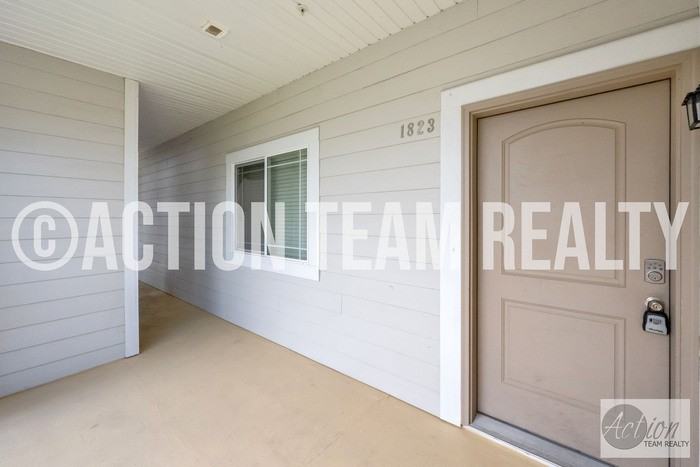 1823 N Crest Rd #1823 - Photo 4 of 19