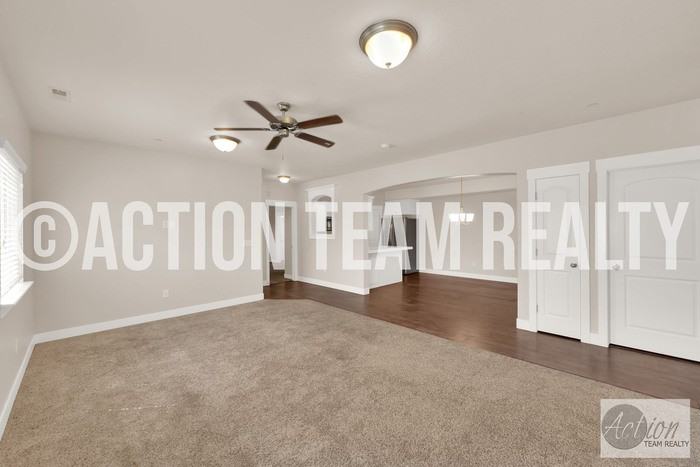 1823 N Crest Rd #1823 - Photo 7 of 19