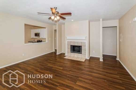 7406 Lake Front Trl - Photo 4 of 15