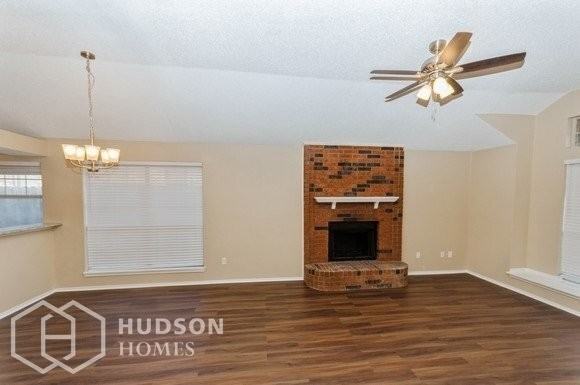 5210 Livermore Dr - Photo 4 of 14