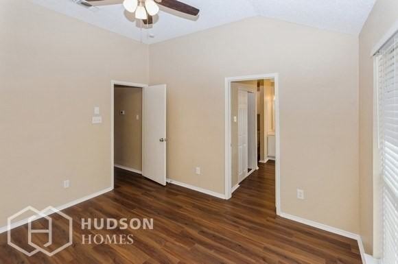 5210 Livermore Dr - Photo 5 of 14