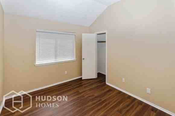 5210 Livermore Dr - Photo 7 of 14