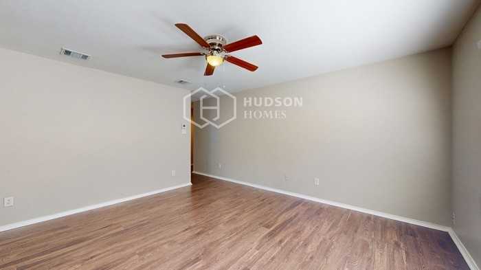 852 Poncho Ln - Photo 4 of 25