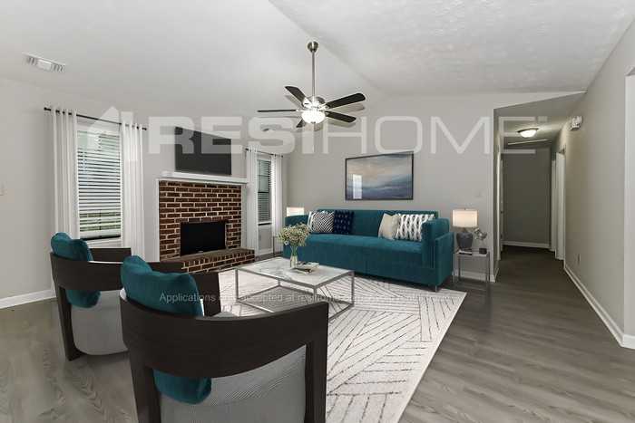 575 Oak Trace Ct - Photo 6 of 17