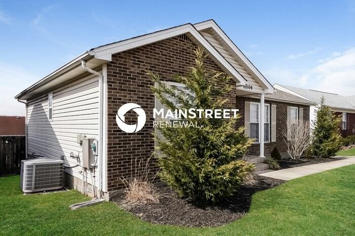 10106 Greenfield Woods Cir - Photo 3 of 16