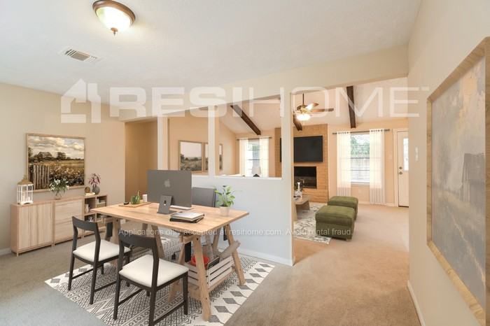 9827 Sageroyal Ln - Photo 6 of 16