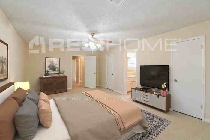 9827 Sageroyal Ln - Photo 7 of 16