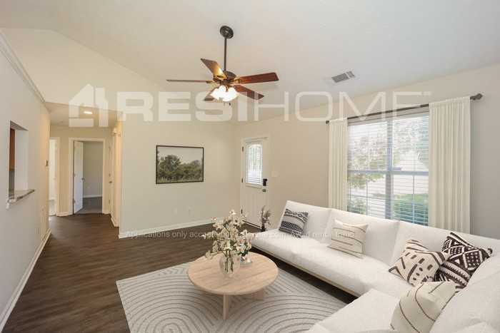 30 Highland Blvd - Photo 5 of 19