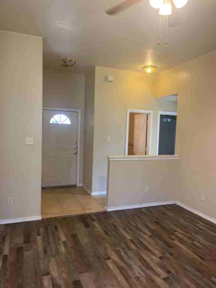 4905 Brianhill Dr - Photo 6 of 13