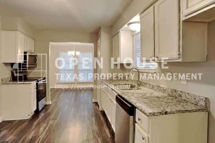 3416 Lilac Ln - Photo 6 of 18