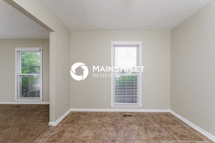 4912 Simpson Dr - Photo 6 of 15