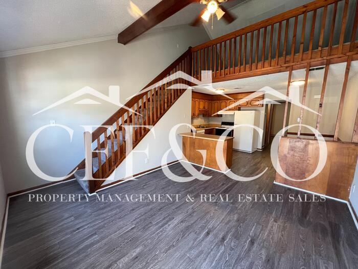 22 Rachel Ct #B - Photo 2 of 11