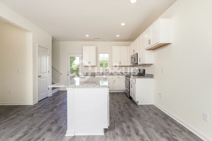 109 Pepperstone Dr - Photo 6 of 17