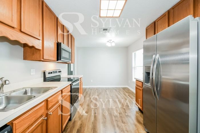 375 Brier Rose Ln - Photo 7 of 17