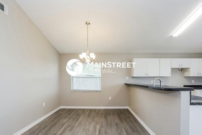 108 Brad Cir - Photo 3 of 16