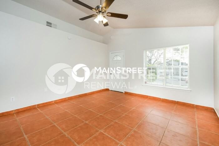 9751 Red Clover Ave - Photo 4 of 16
