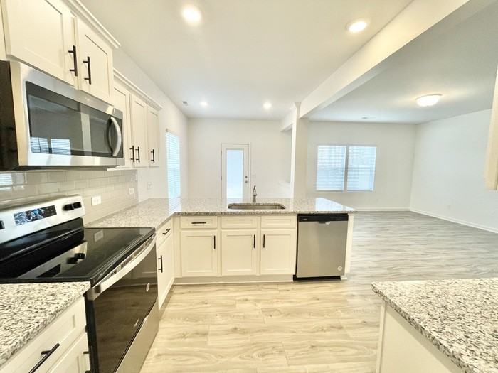 155 Lorcan Ln - Photo 2 of 14