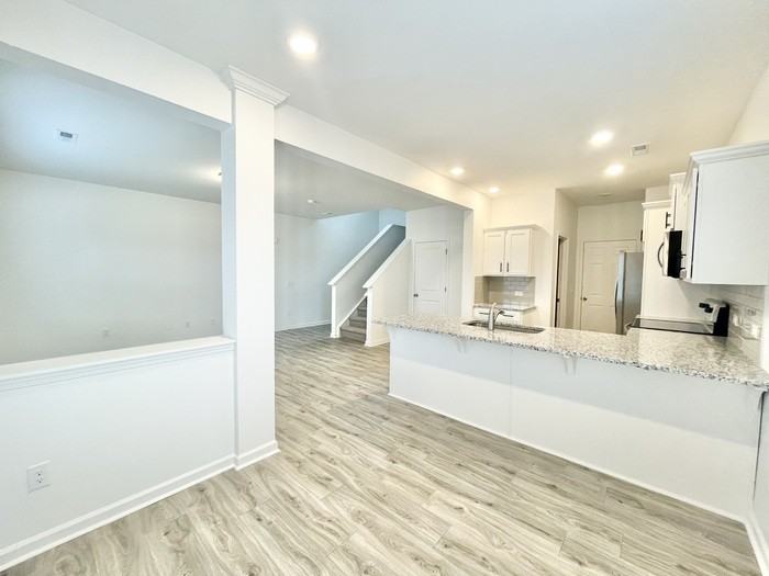 155 Lorcan Ln - Photo 5 of 14