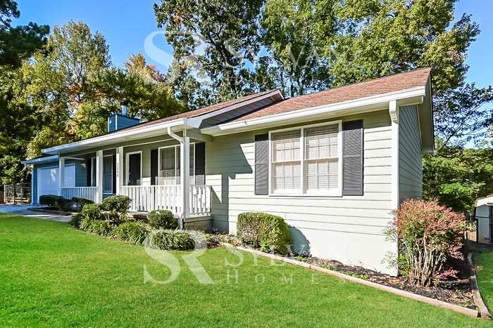 2260 Hammond Ct - Photo 3 of 17