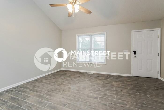 128 Clear Water Dr - Photo 4 of 16