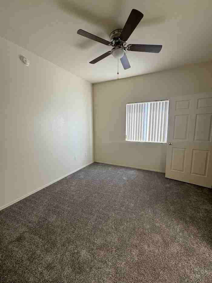 3420 E Flower St #11 - Photo 4 of 8