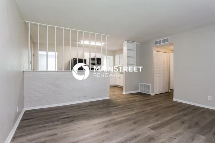 243 Howard Dr - Photo 5 of 16