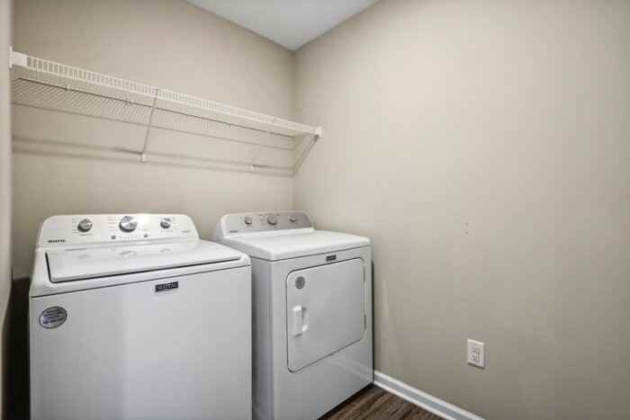 618 Sandalwood Dr - Photo 7 of 33