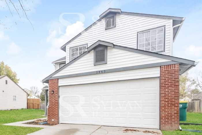 3943 Jason Ave - Photo 3 of 16