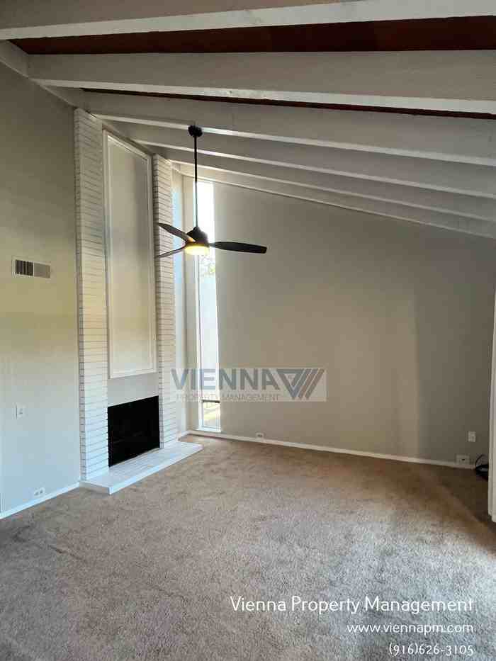 888 Woodside Ln E #12 - Photo 4 of 20