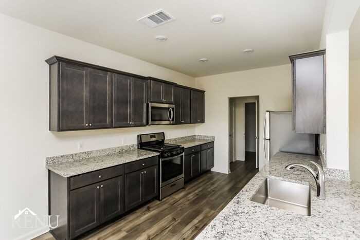 308 Micah Ln - Photo 6 of 20