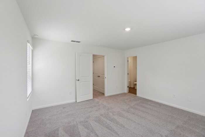 2532 Coventry St Sw - Photo 7 of 21