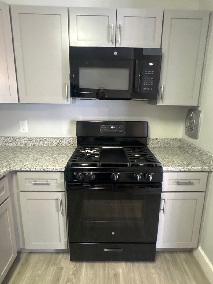 Hewitt Gardens Apartments - Photo 3 of 48